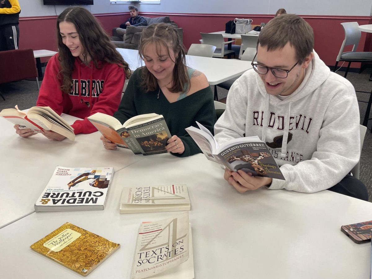 Reading Below the College Level – Eureka College Works to Tackle an Ever-Growing Issue