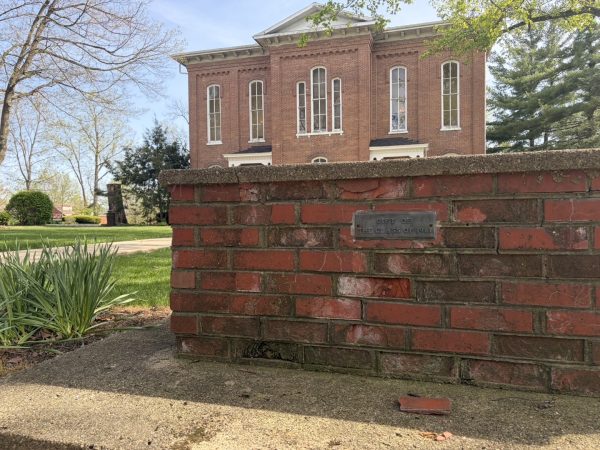 Senior send-off for Eureka College class of '26
